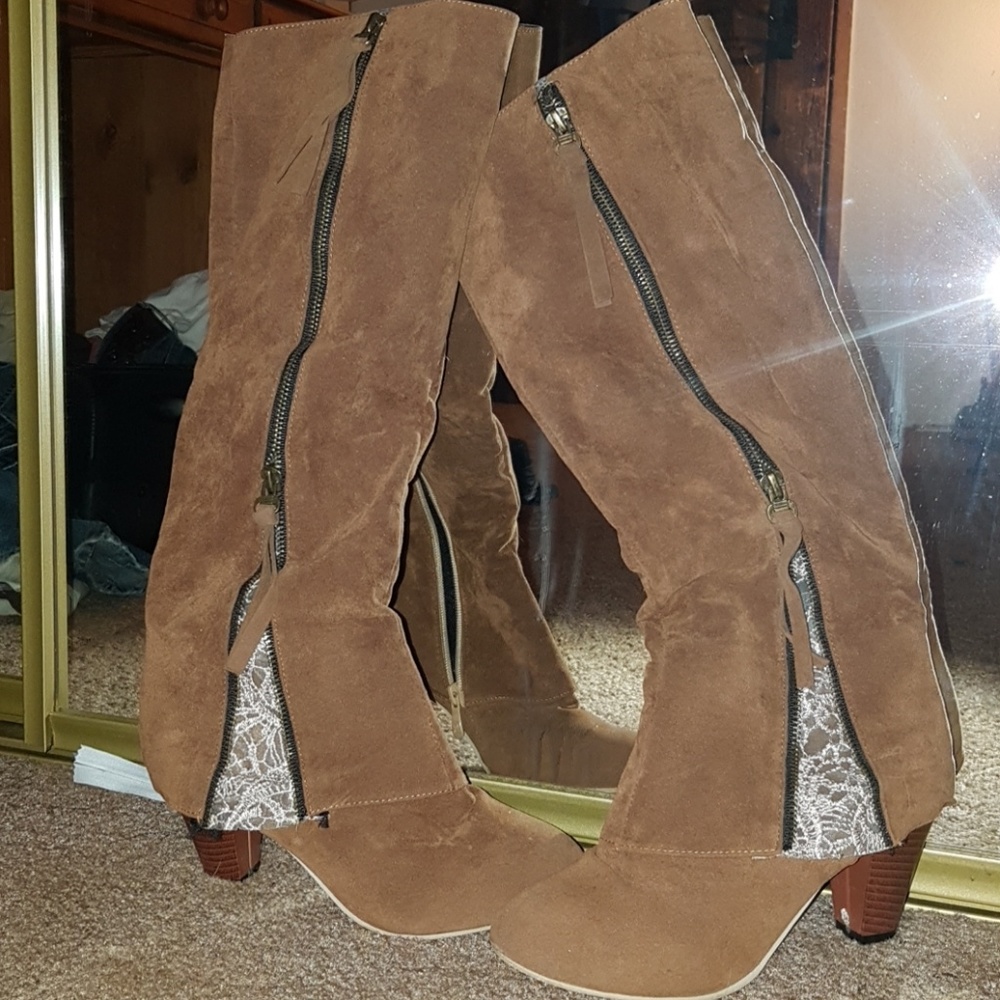 Carmel suede fashion boots